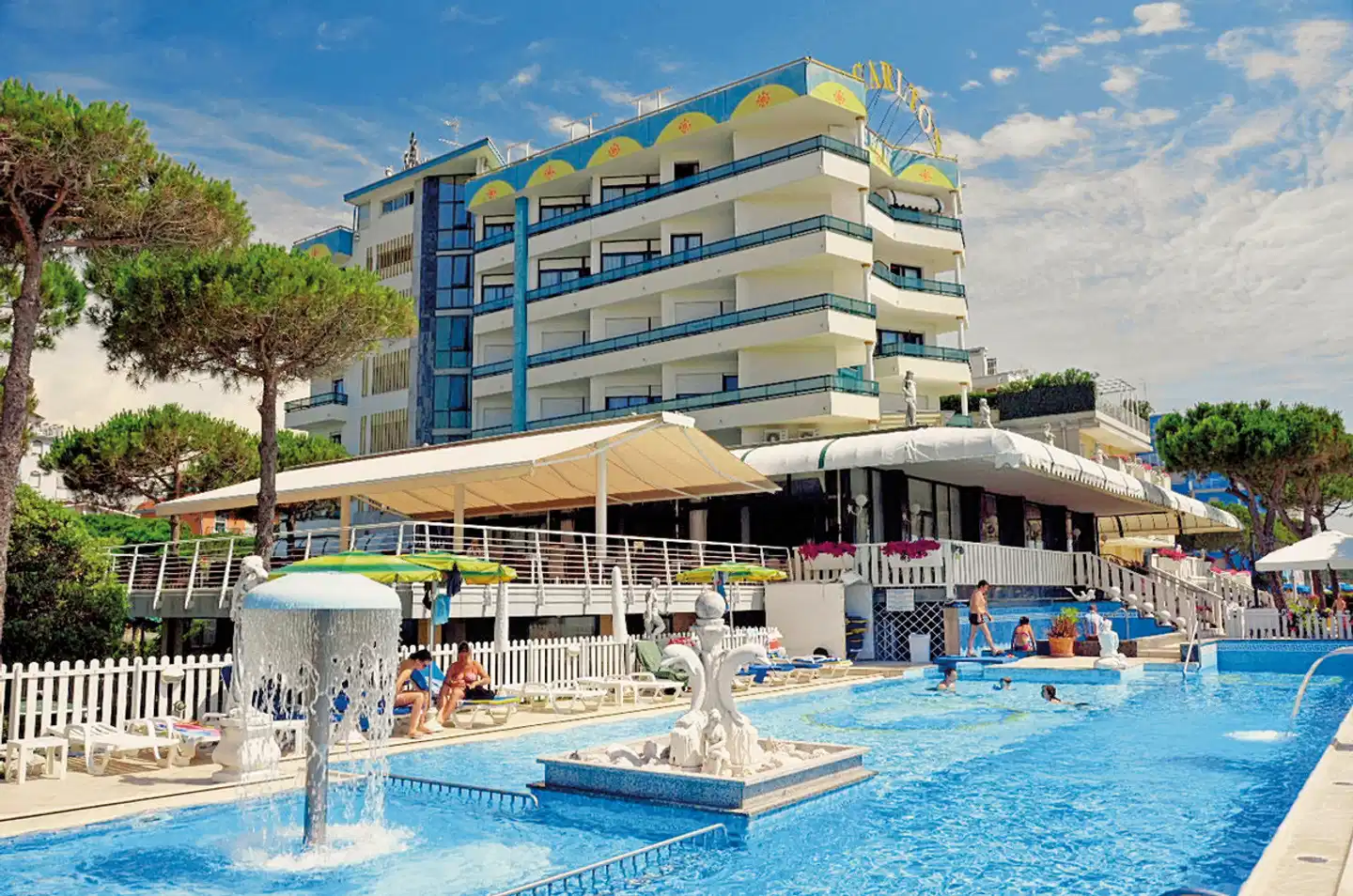 Carlton Aussenansicht