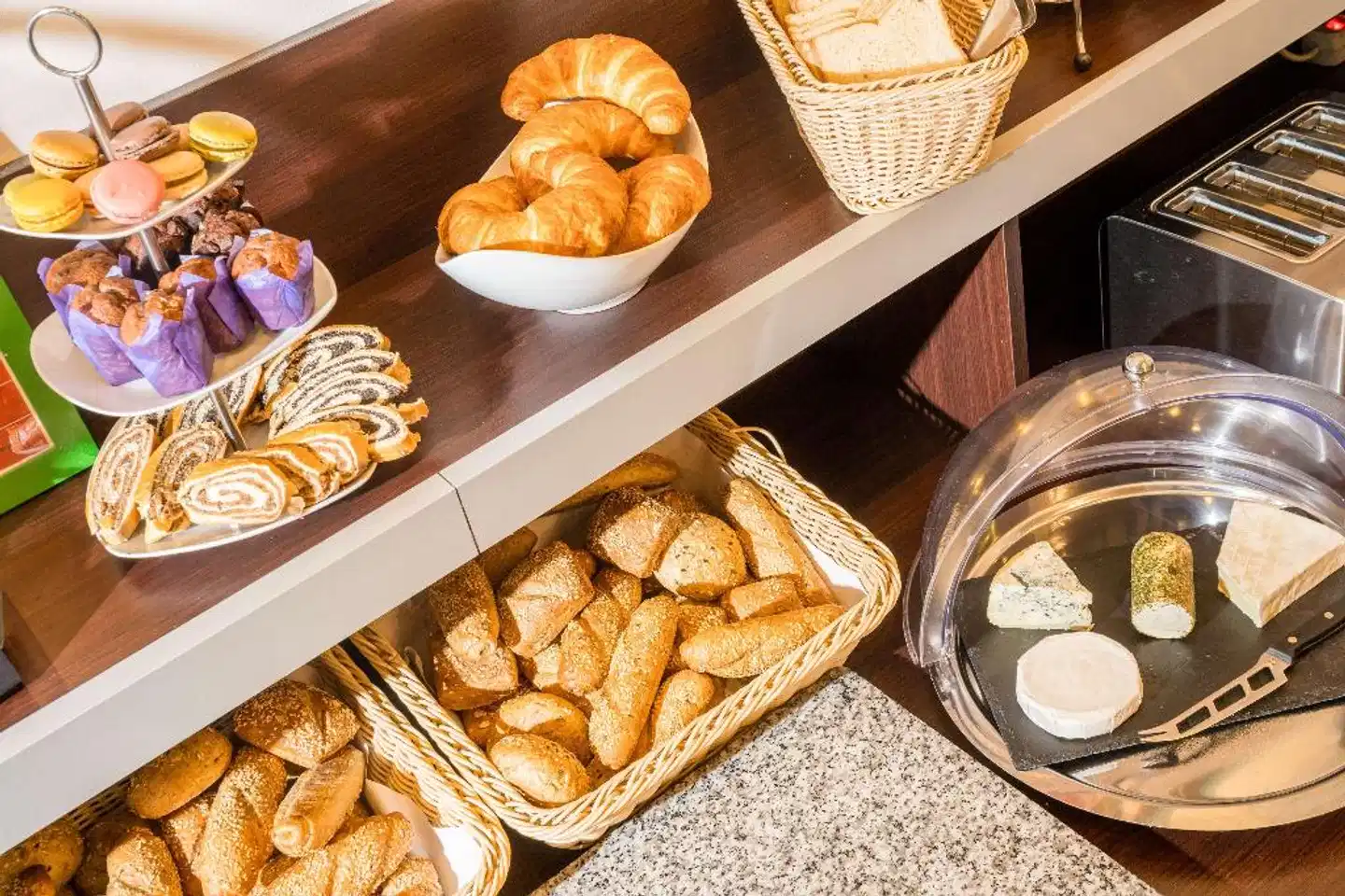 Best Western Plus Celebrity Suites Restaurant