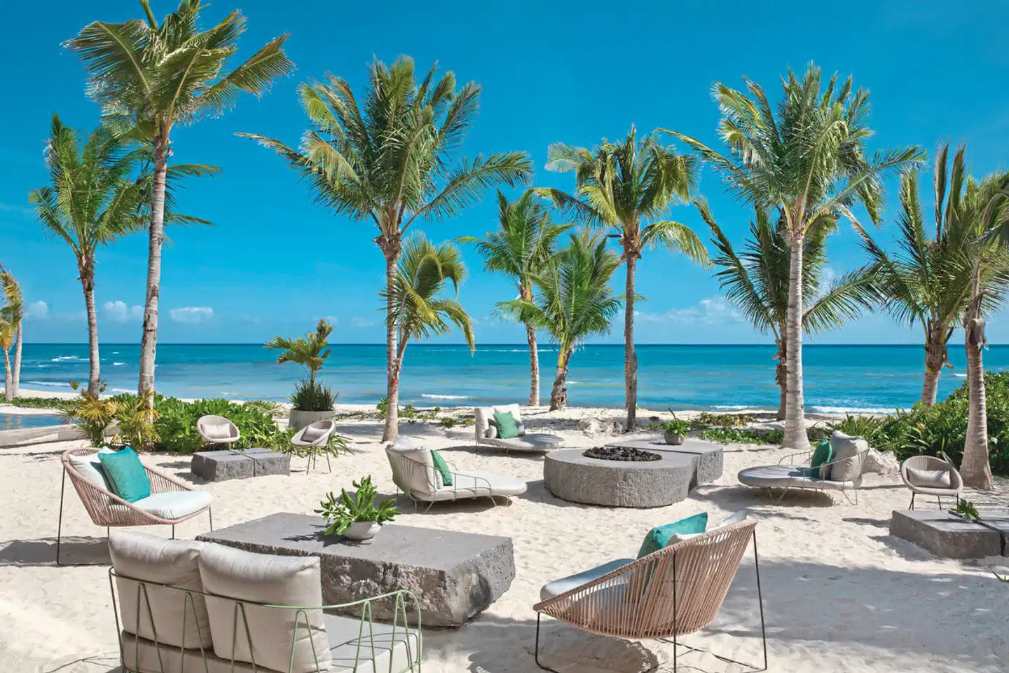 Impression Moxché by Secrets Strand