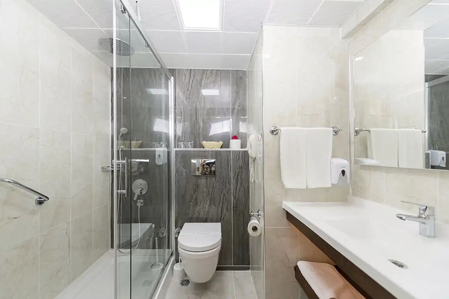 Grand Seker Badezimmer