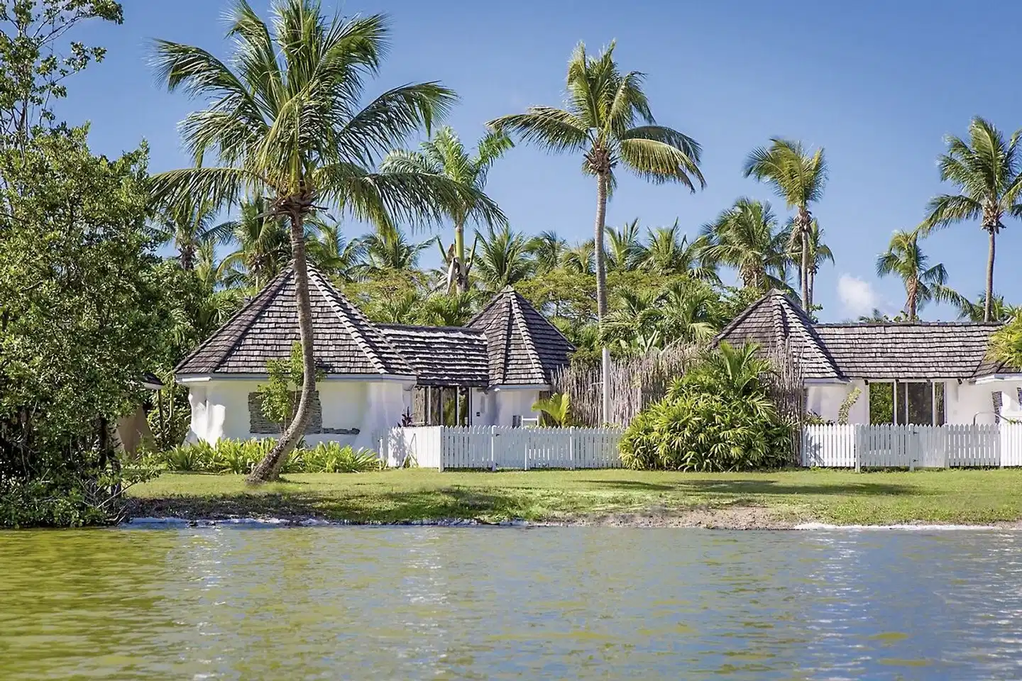 Galley Bay Resort & Spa Aussenansicht