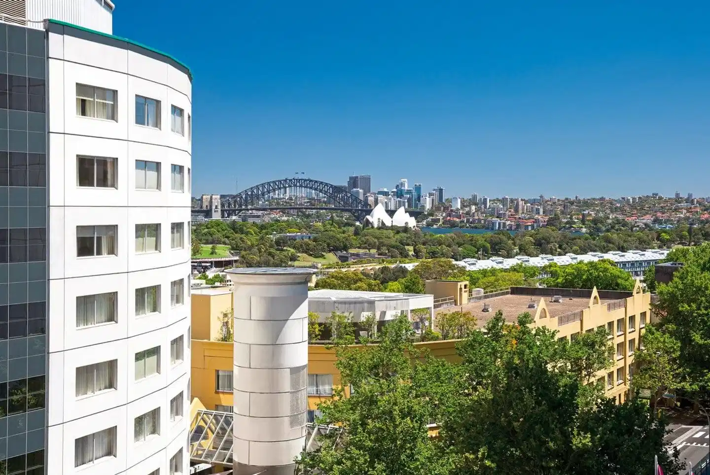 Holiday Inn Potts Point Aussenansicht