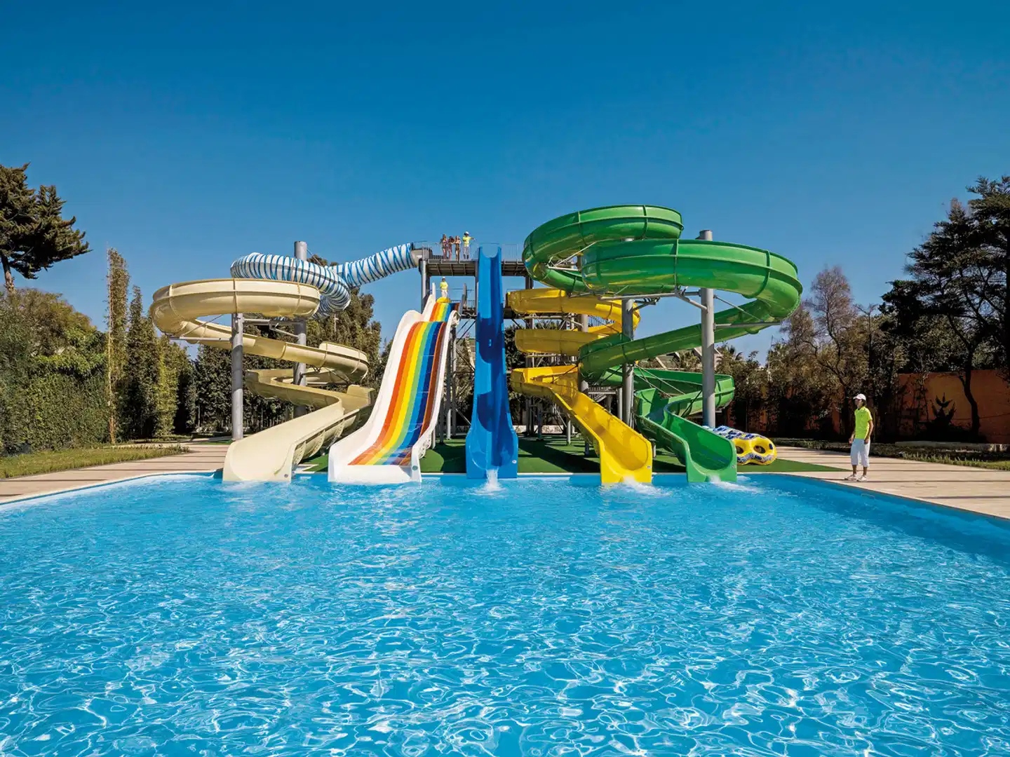 Amadil Ocean Club Pool