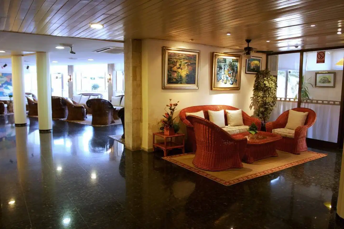 Hotel Aromar Lobby