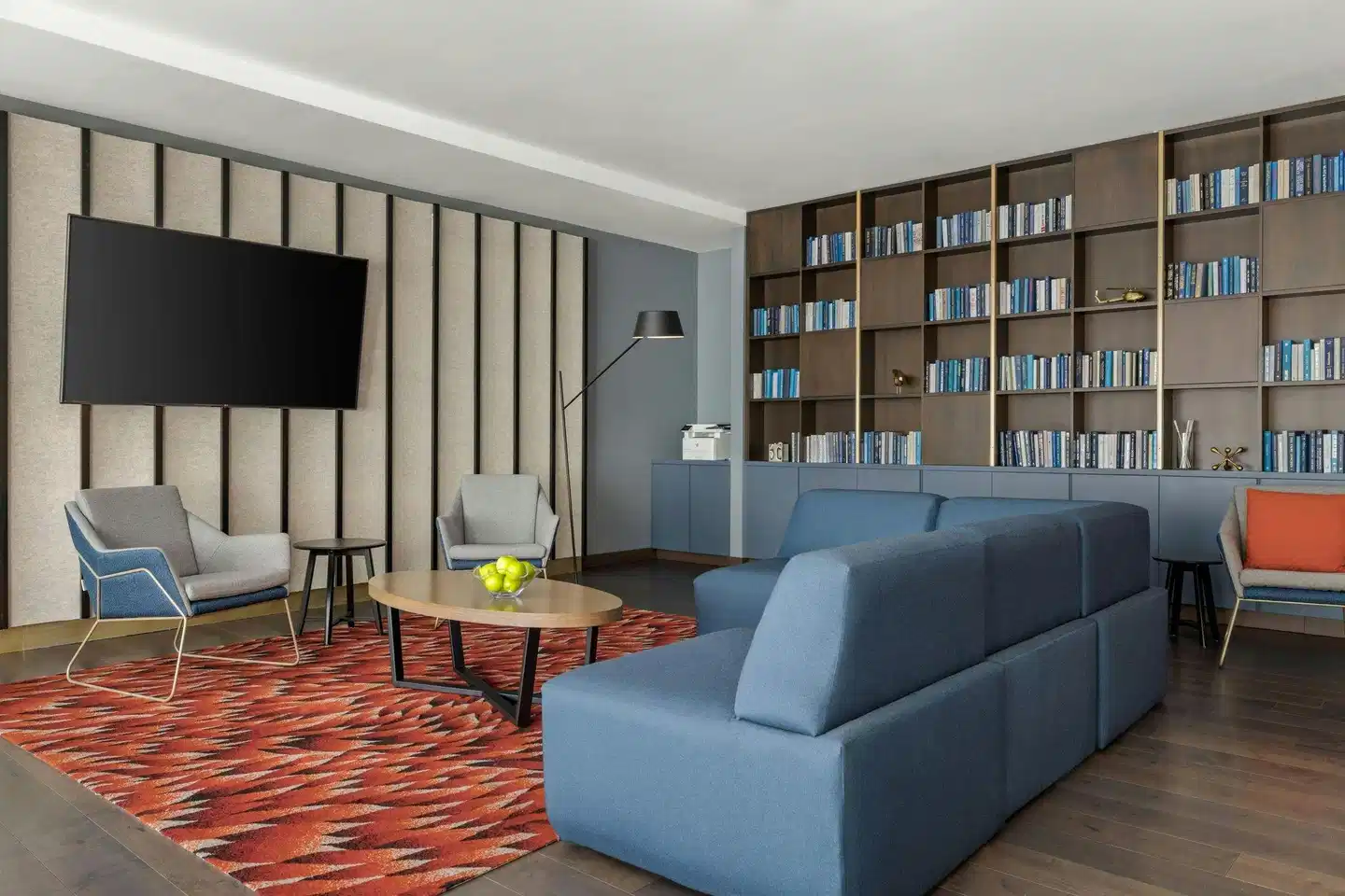 Renaissance Newark Airport Lobby