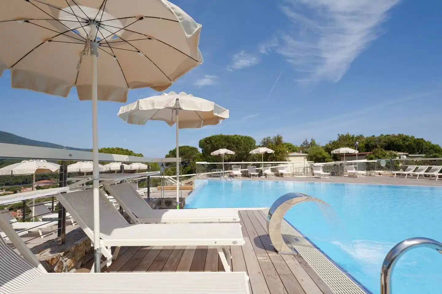 La Perla Del Golfo Pool