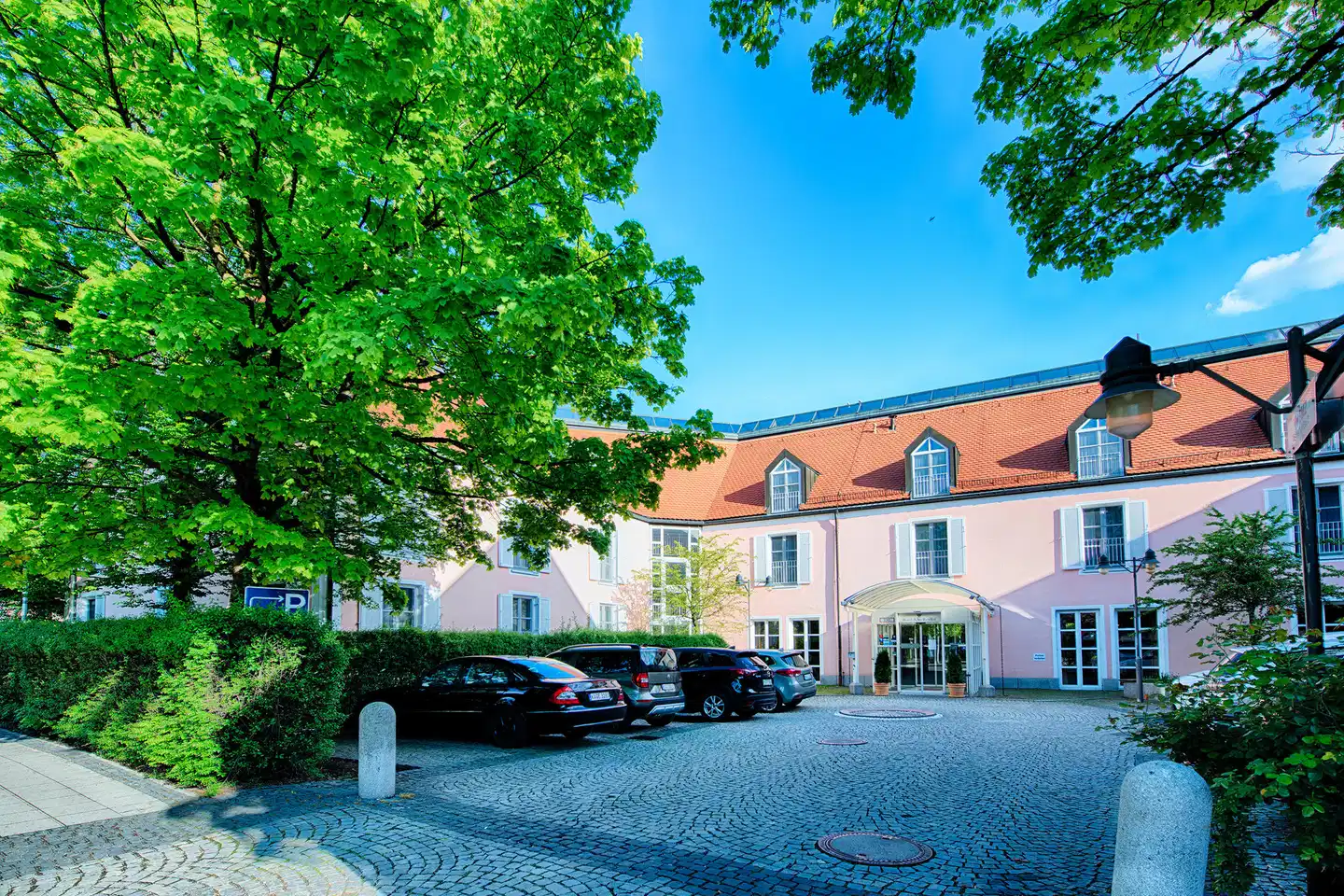 ACHAT Hotel SchreiberHof Aschheim Aussenansicht
