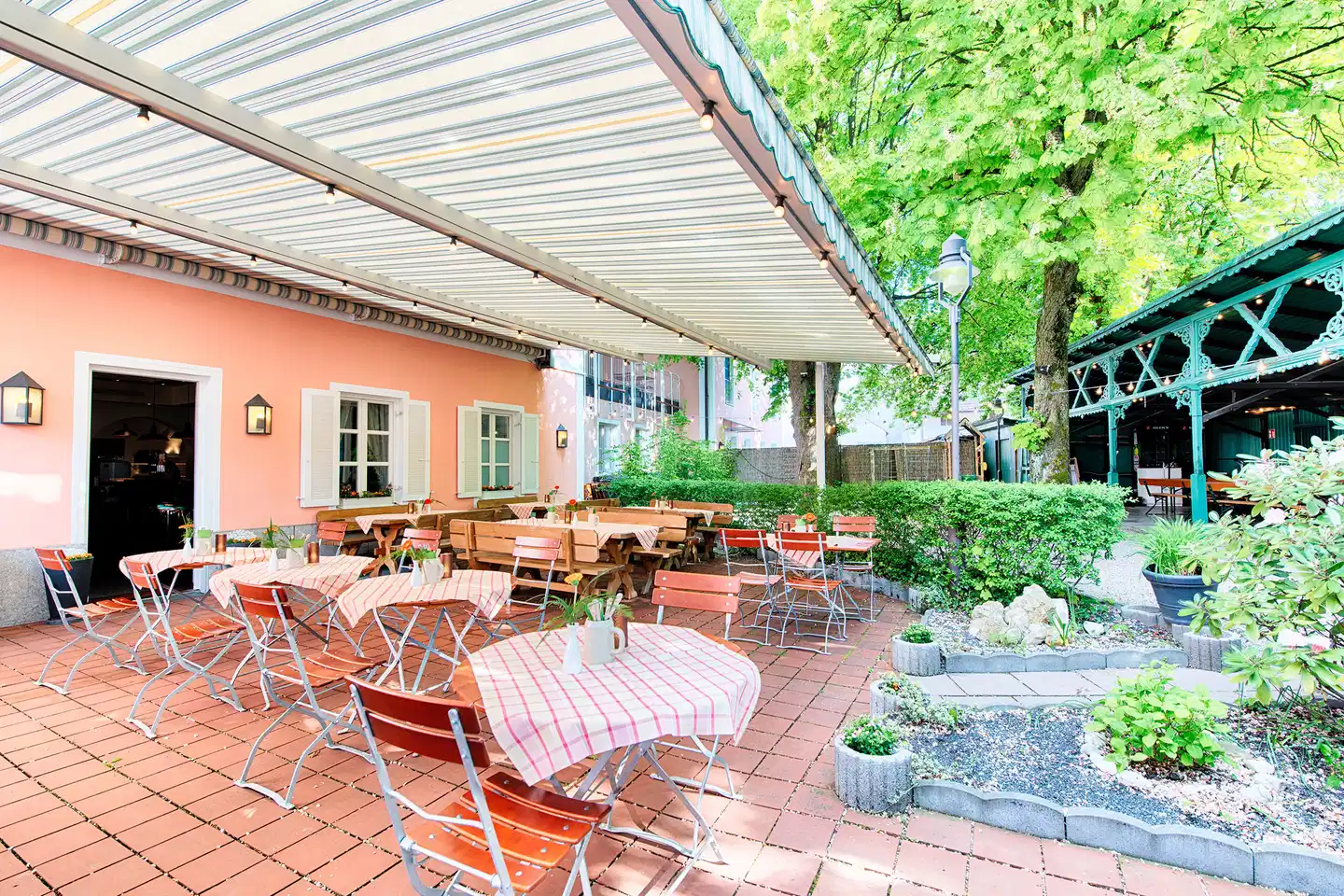 ACHAT Hotel SchreiberHof Aschheim Terrasse