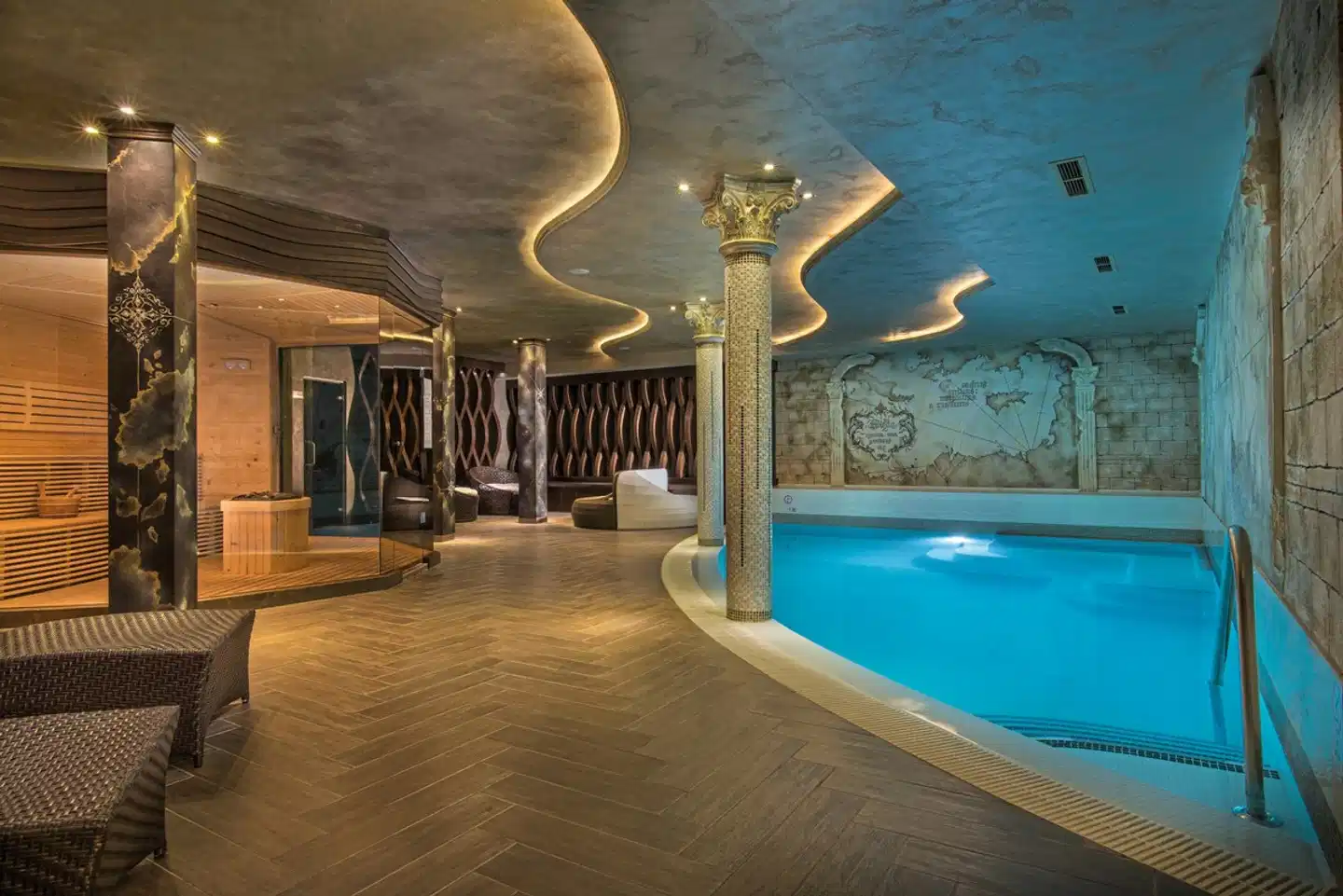 Hotel & Spa Diamant Residence Hallenbad