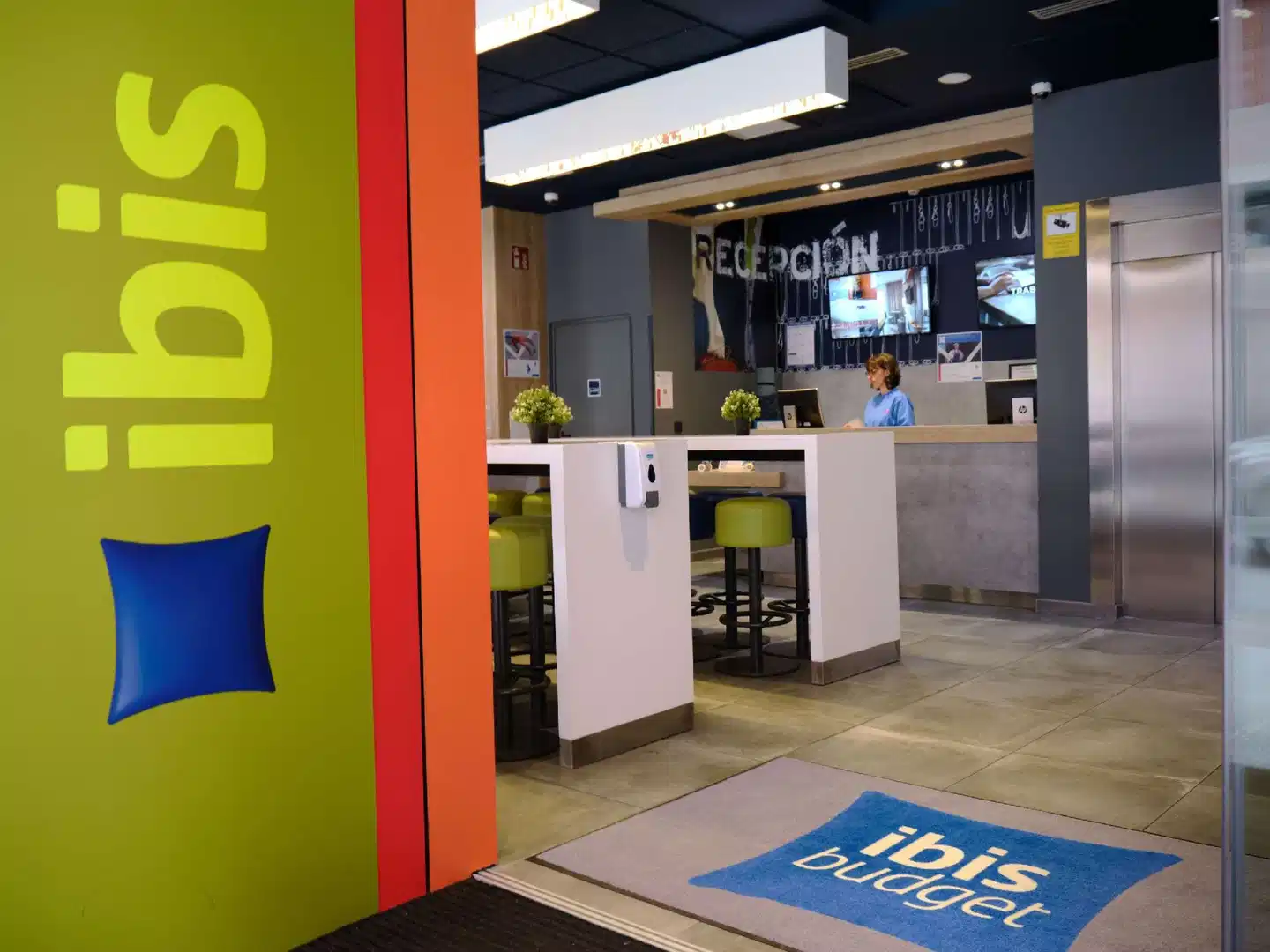 ibis budget Bilbao City Lobby