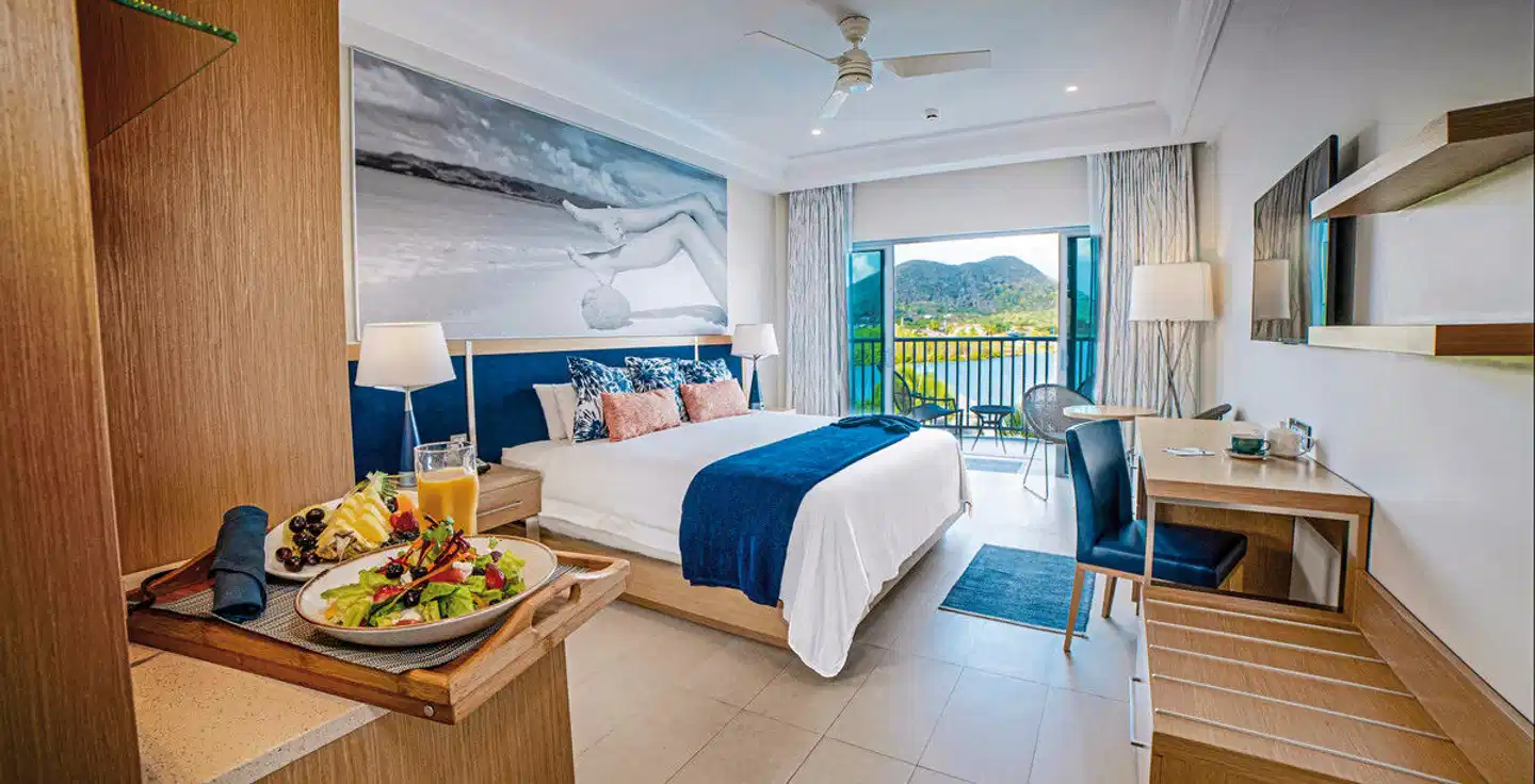 Harbor Club St. Lucia, Curio Collection by Hilton Wohnbeispiel