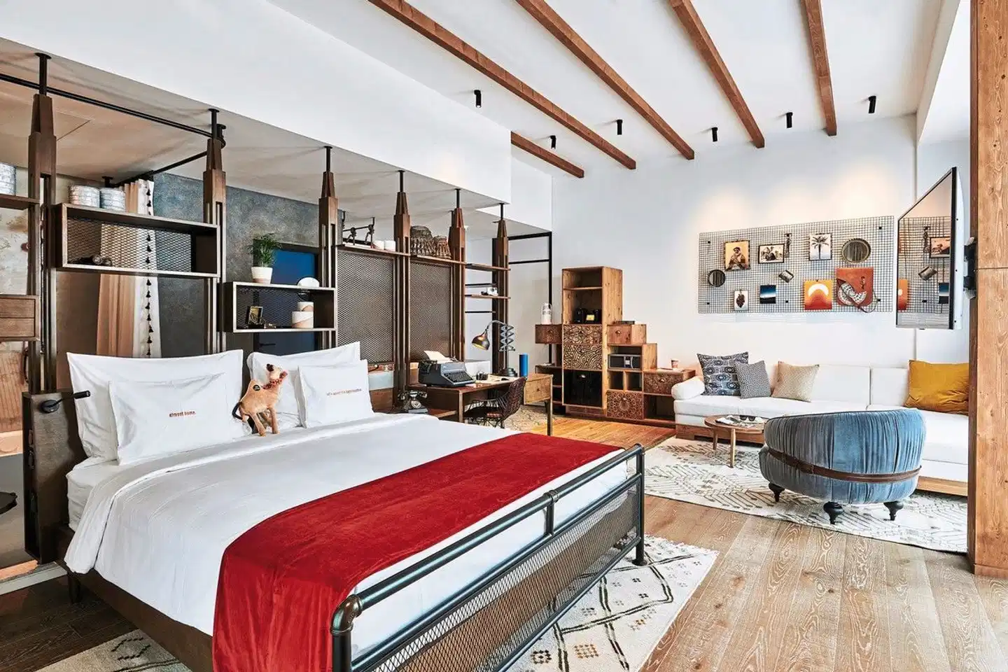 25hours Dubai One Central Lobby