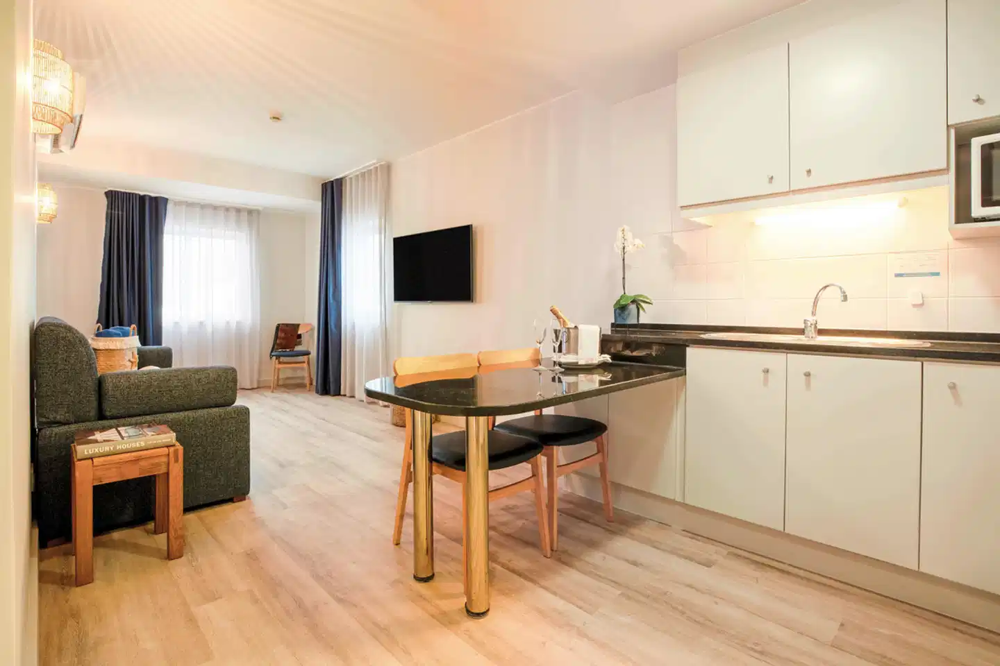 Aqualuz Lagos by Editory Wohnbeispiel