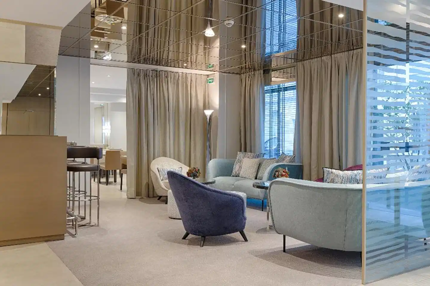 Floride-Etoile Lobby