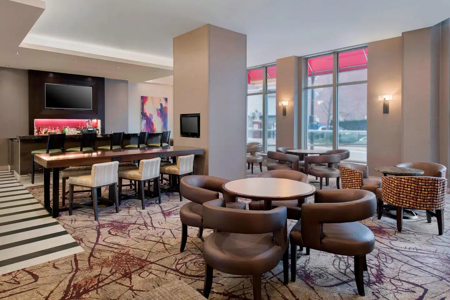 Residence Inn by Marriott Alexandria Old Town South at Carlyle Bar