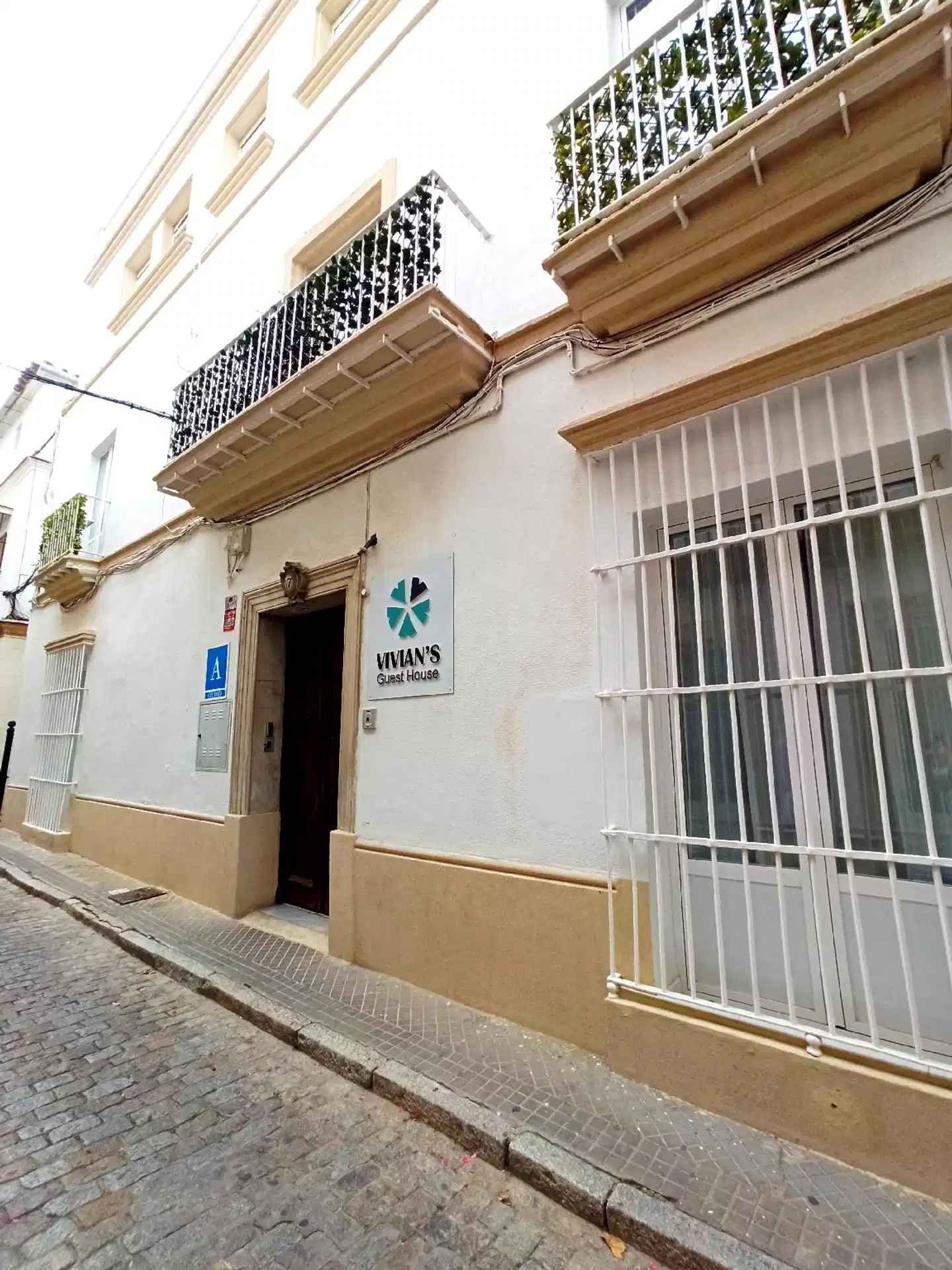Vivian's Guest House Aussenansicht
