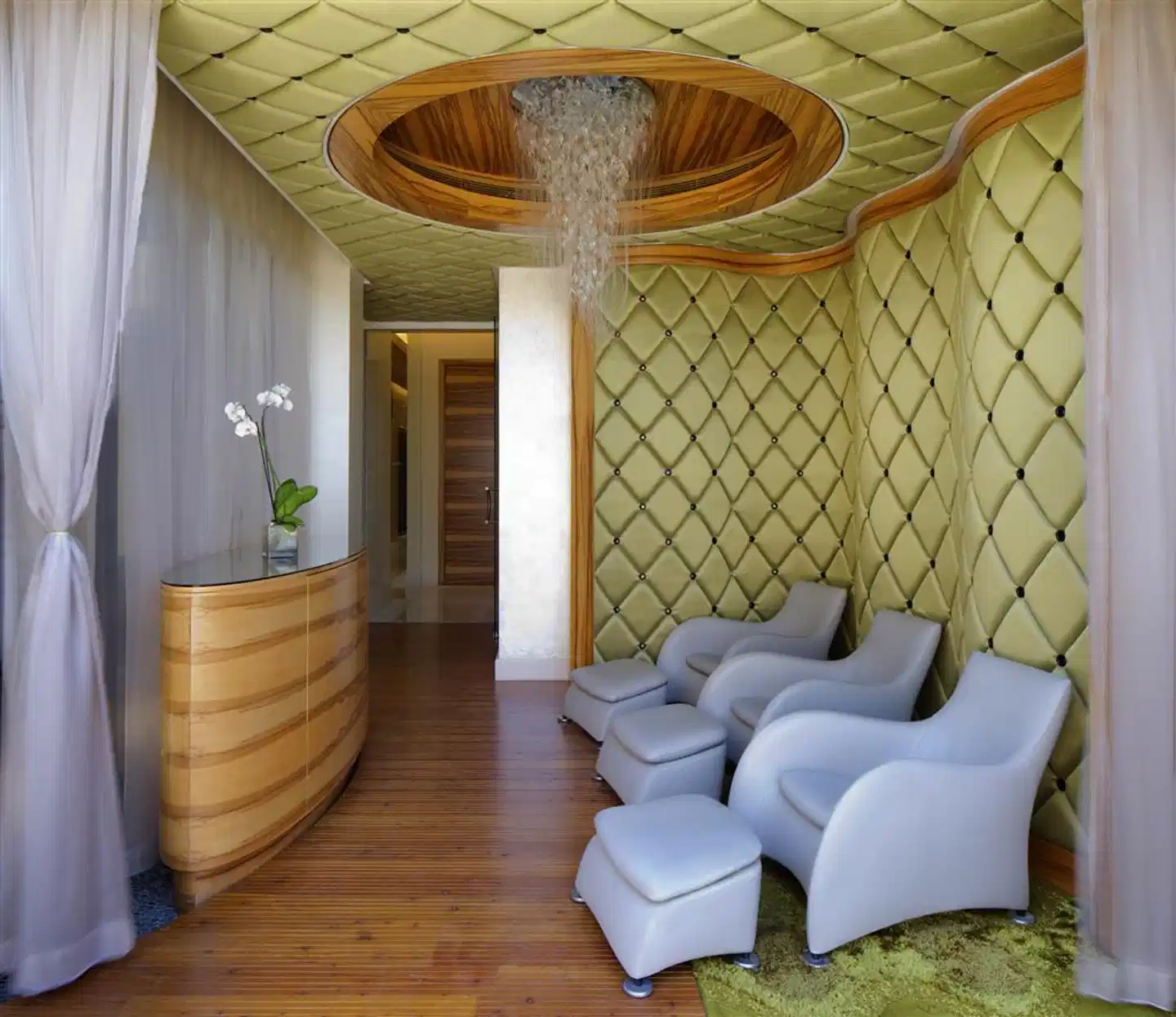 VOGO Abu Dhabi Golf Resort & Spa Lobby