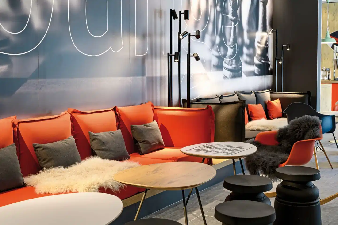 ibis Regensburg Zentrum Lobby