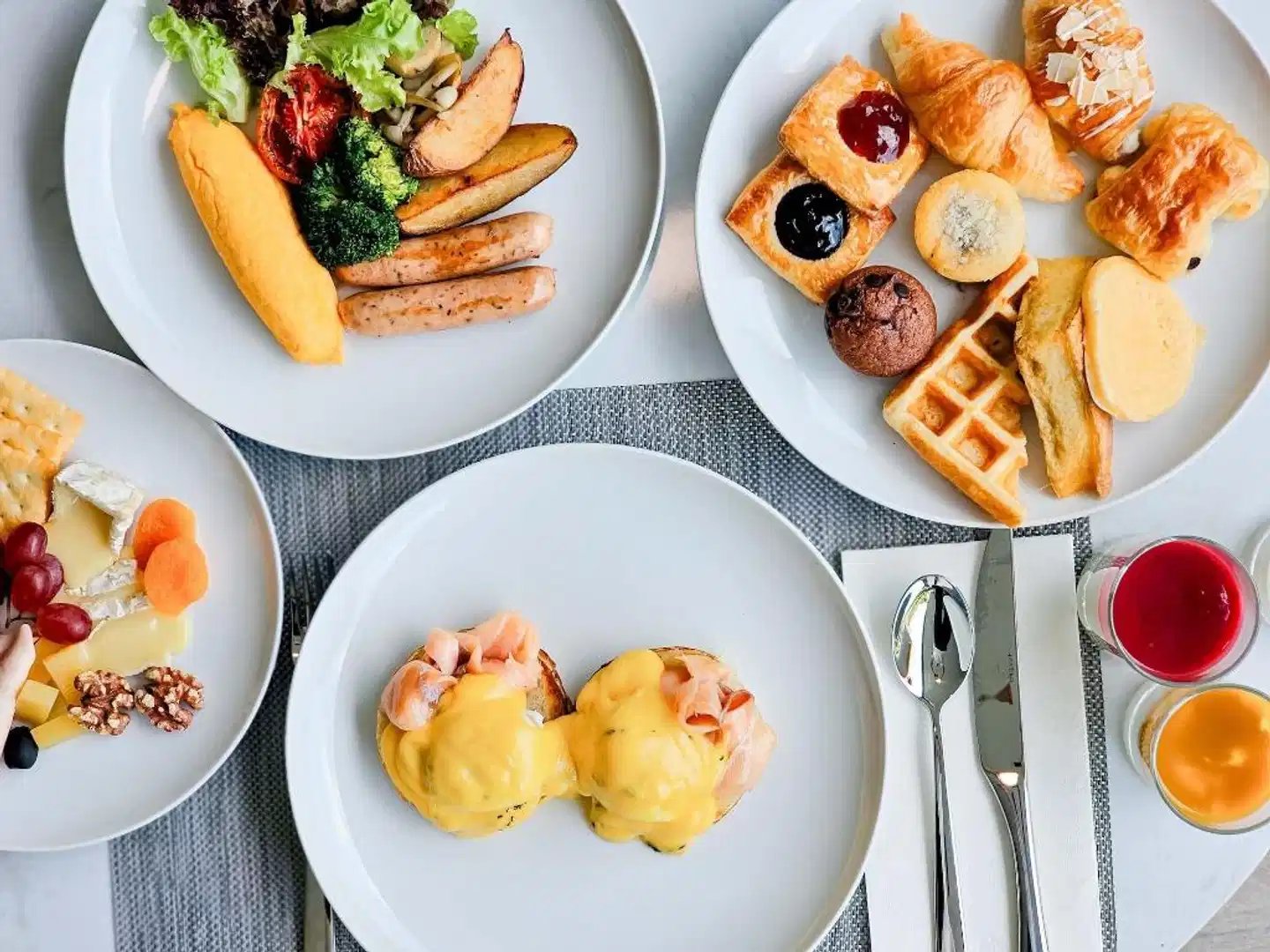 Courtyard by Marriott Bangkok Suvarnabhumi Airport Restaurant