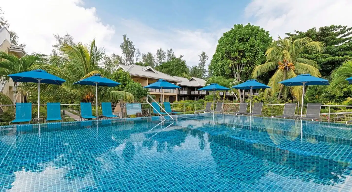 Acajou Beach Resort Pool