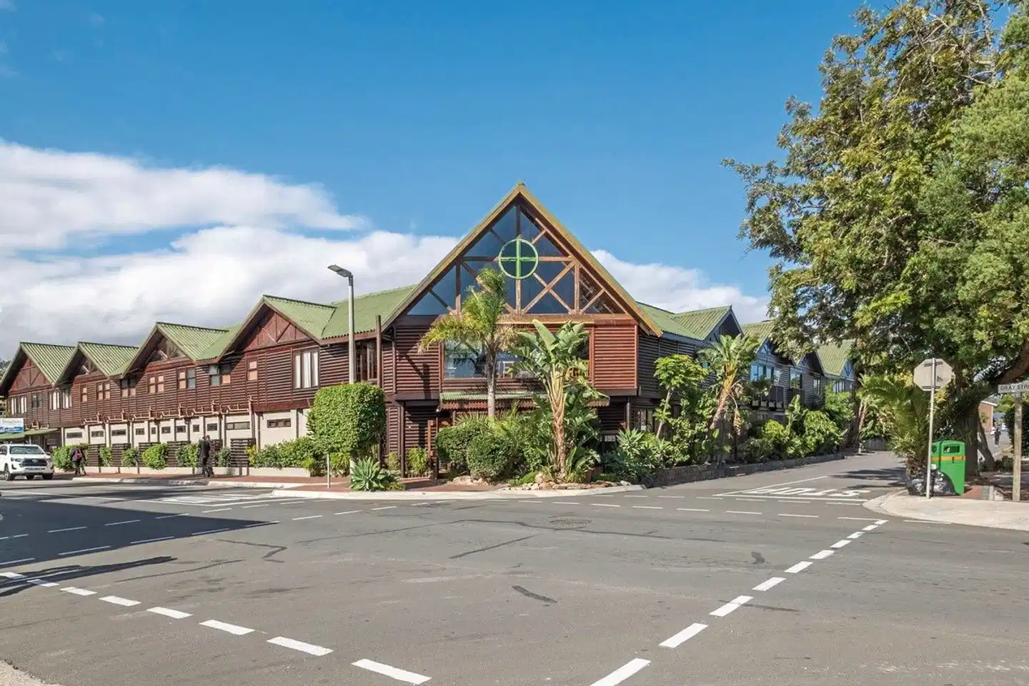 Knysna Log Inn Aussenansicht