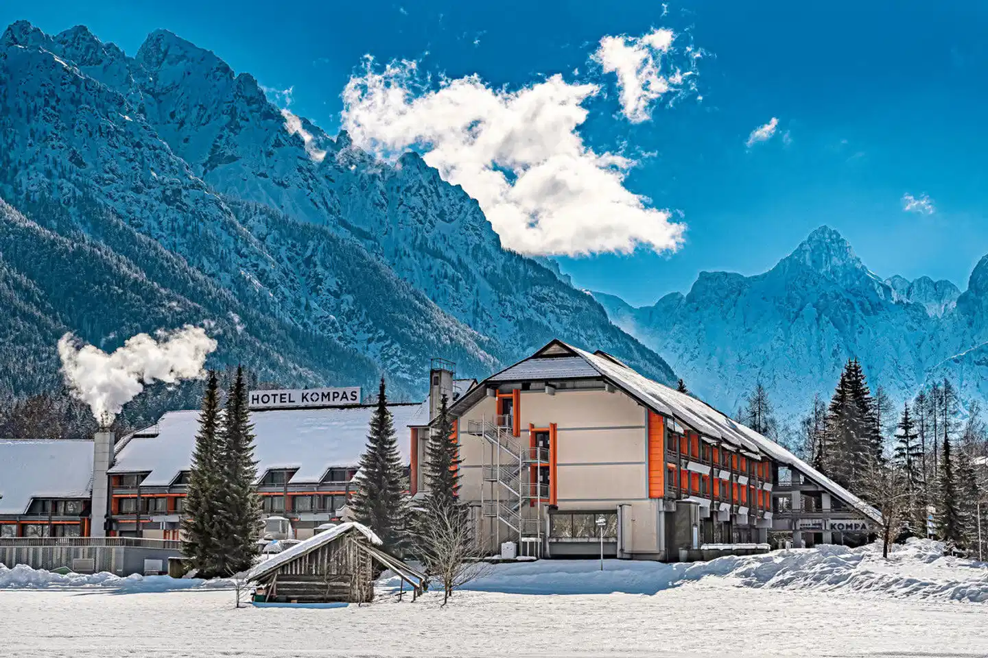 Kompas Aussenansicht