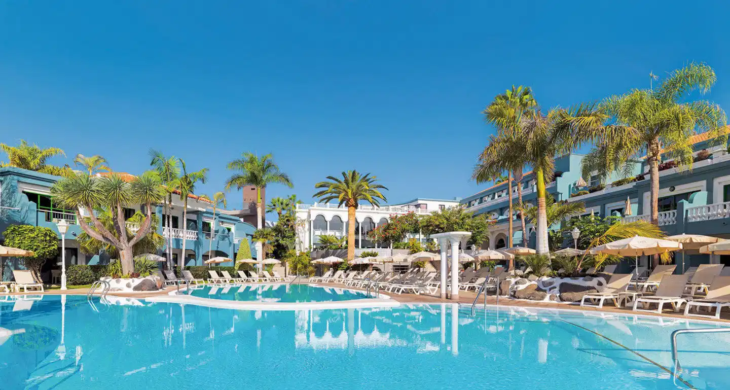 ADRIAN Hoteles Colón Guanahaní Pool