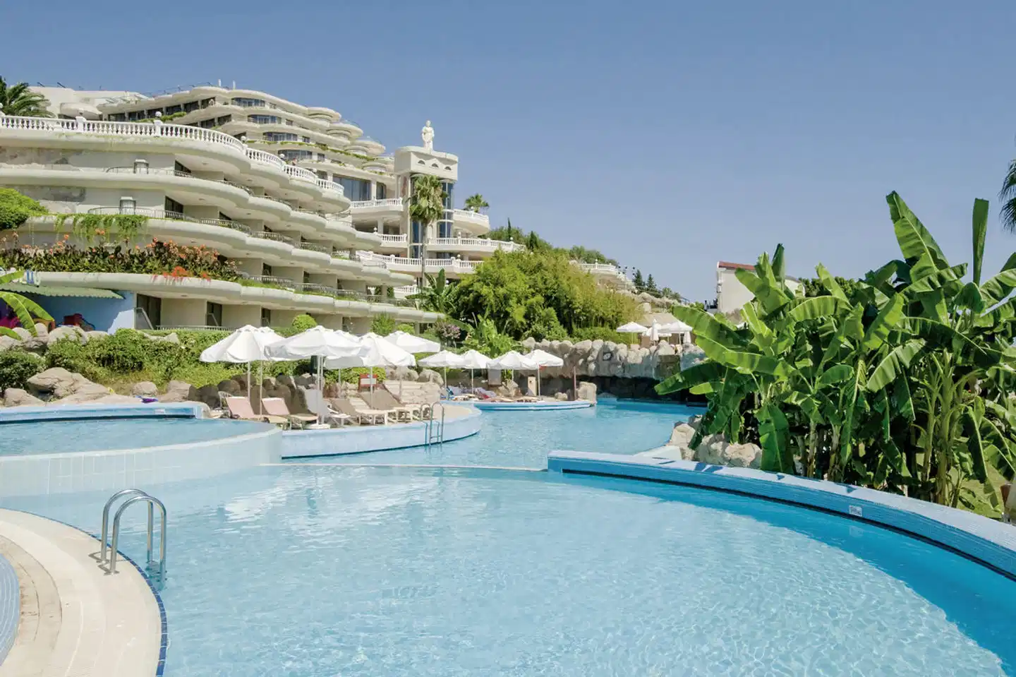 Sunrise Queen Luxury Resort & Spa Pool