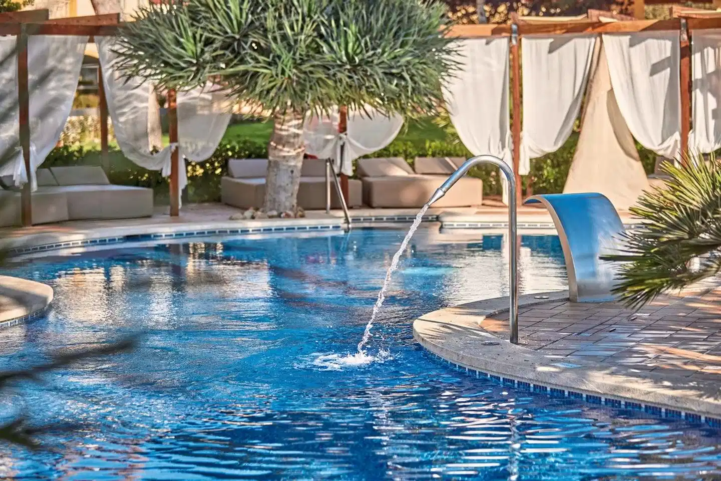 Zafiro Mallorca Pool