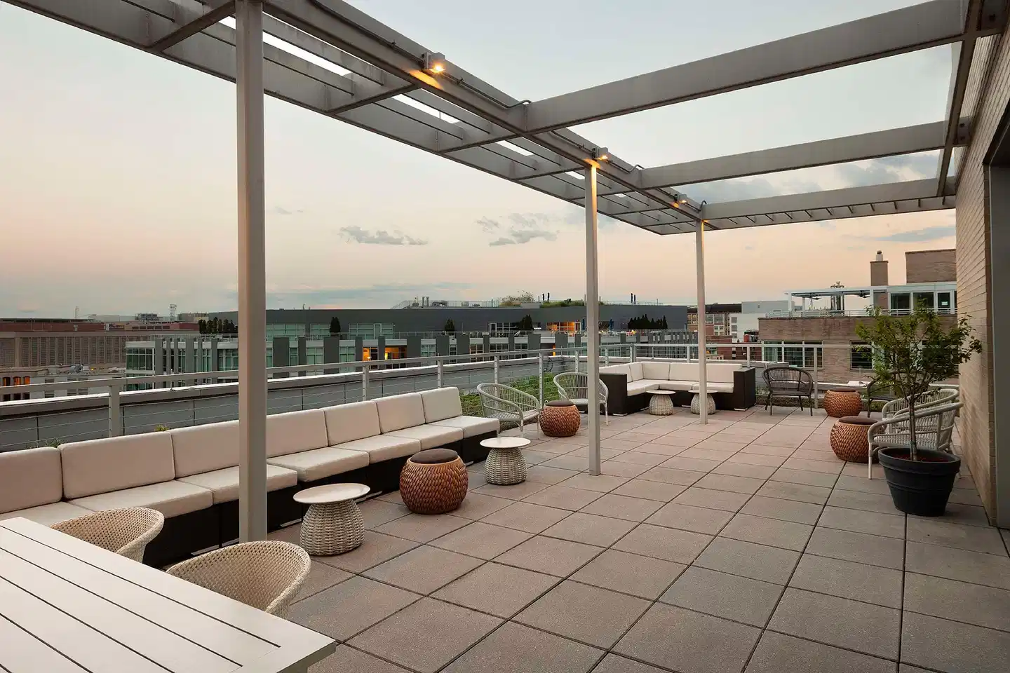 Hilton Garden Inn Washington DC/Georgetown Area Terrasse