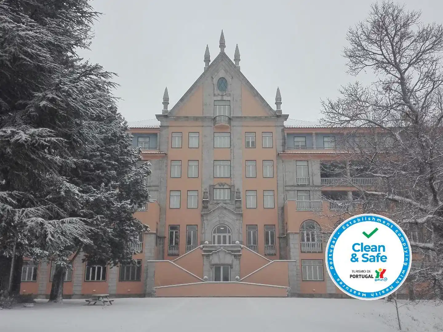 Pousada da Serra da Estrela Aussenansicht