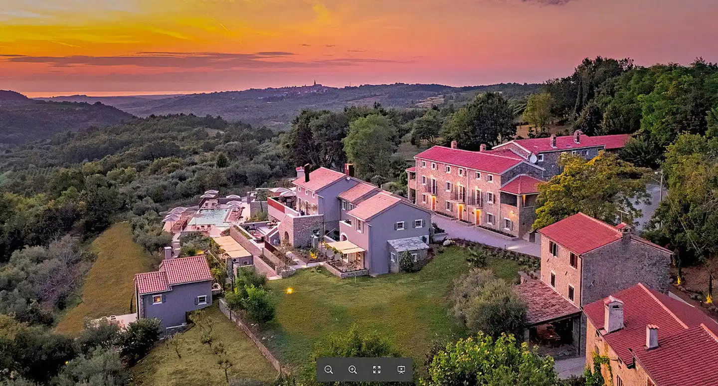 San Canzian Village & Hotel Aussenansicht