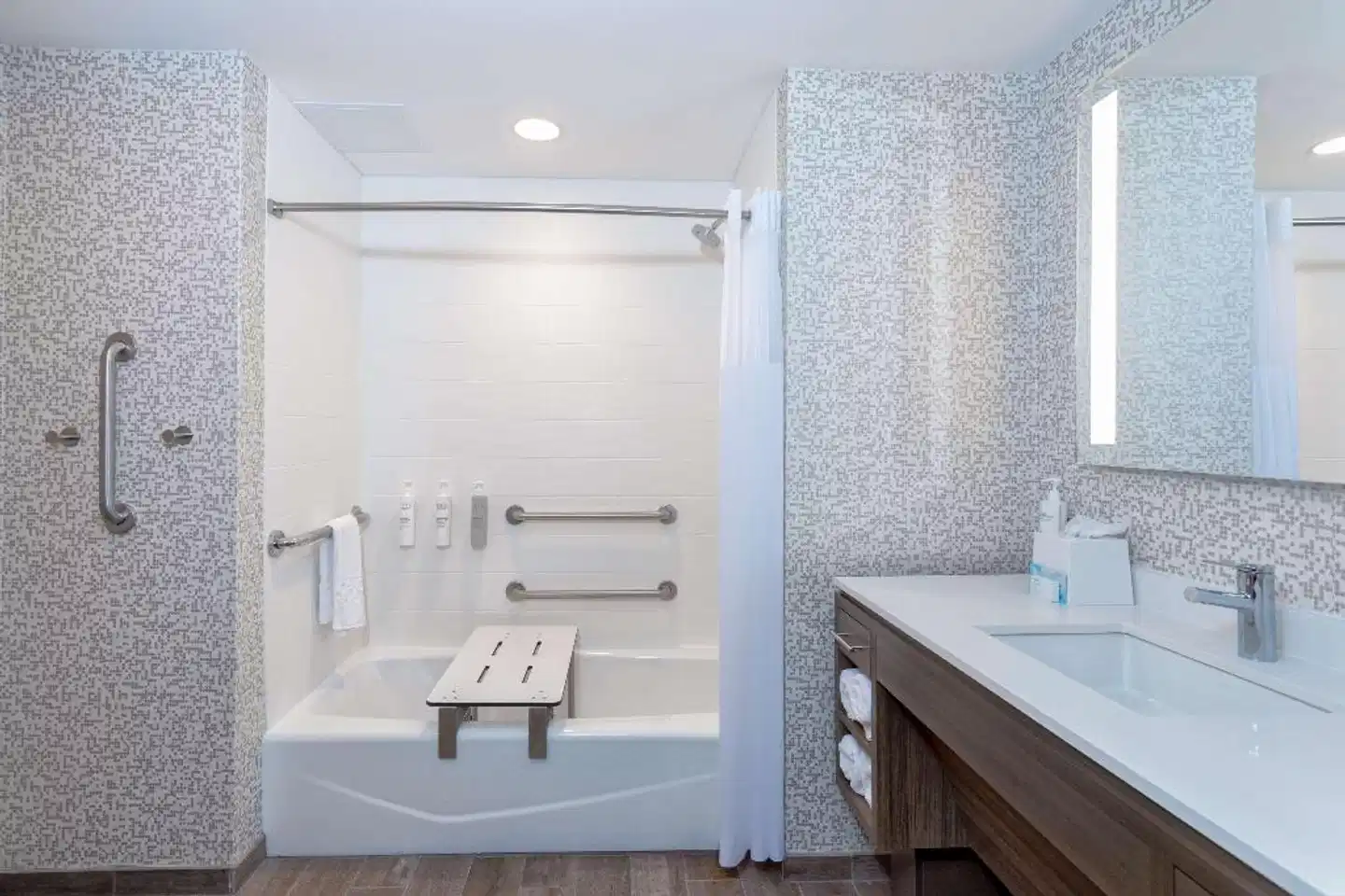 Home2 Suites by Hilton Vero Beach I-95 Badezimmer