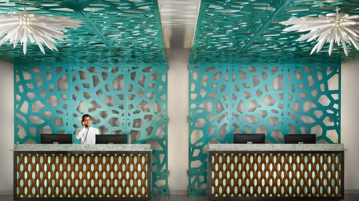 The Westin Cancun Resort Villas & Spa Hallenbad