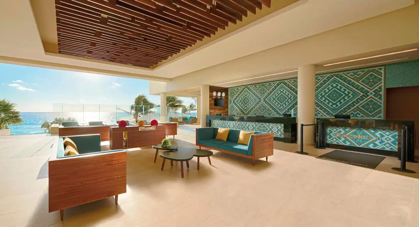 Occidental Tucancun Lobby