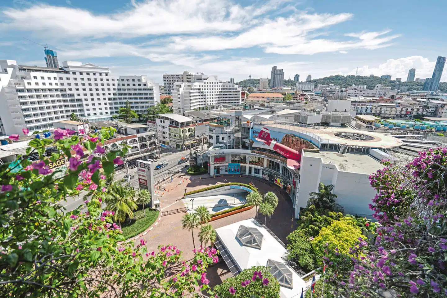 Avani Pattaya Resort Aussenansicht