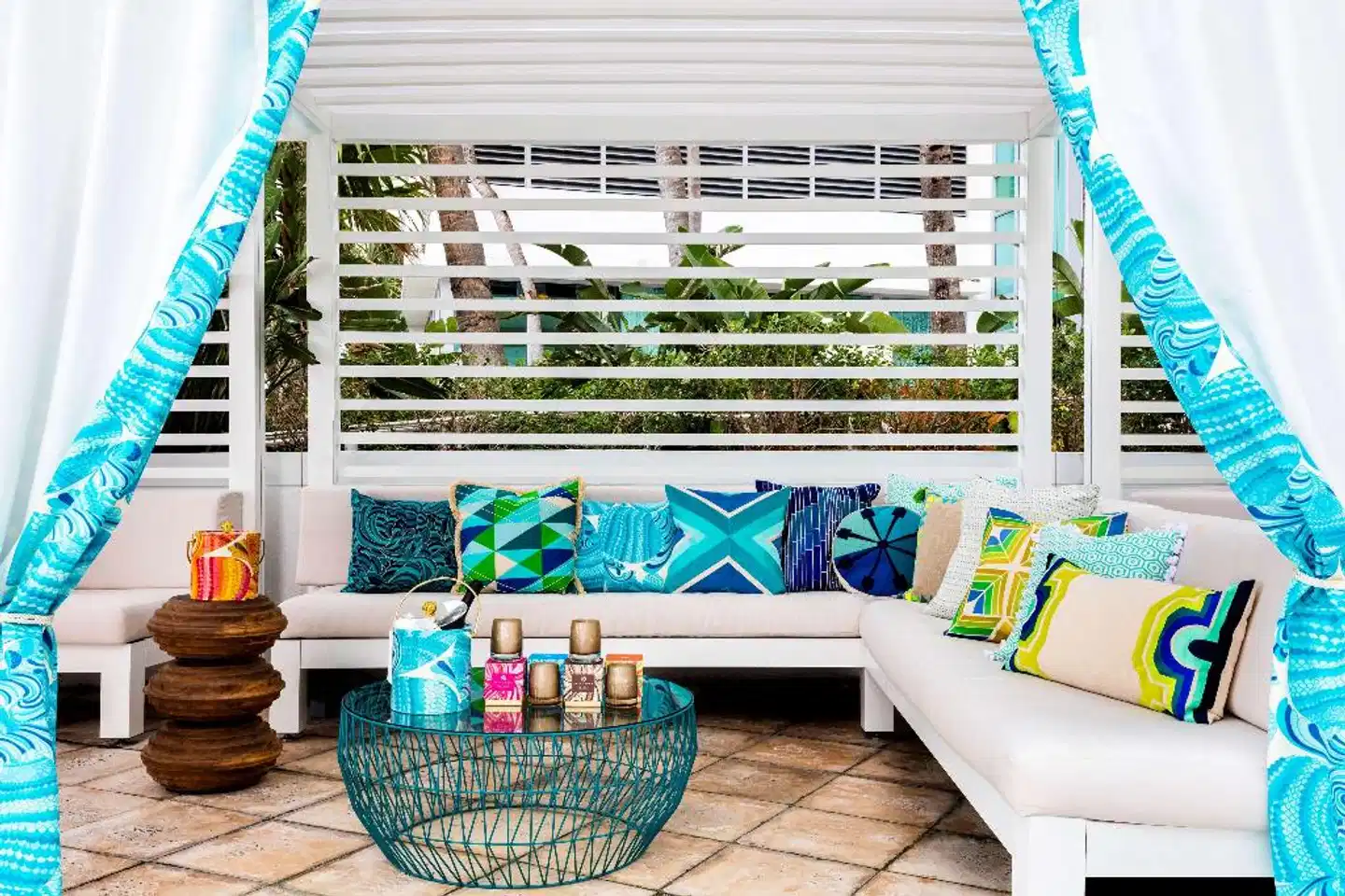 The Diplomat Beach Resort Hollywood, Curio Collection by Hilton Lobby