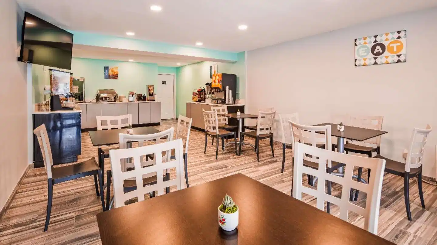 SureStay by Best Western Jacksonville South Bar