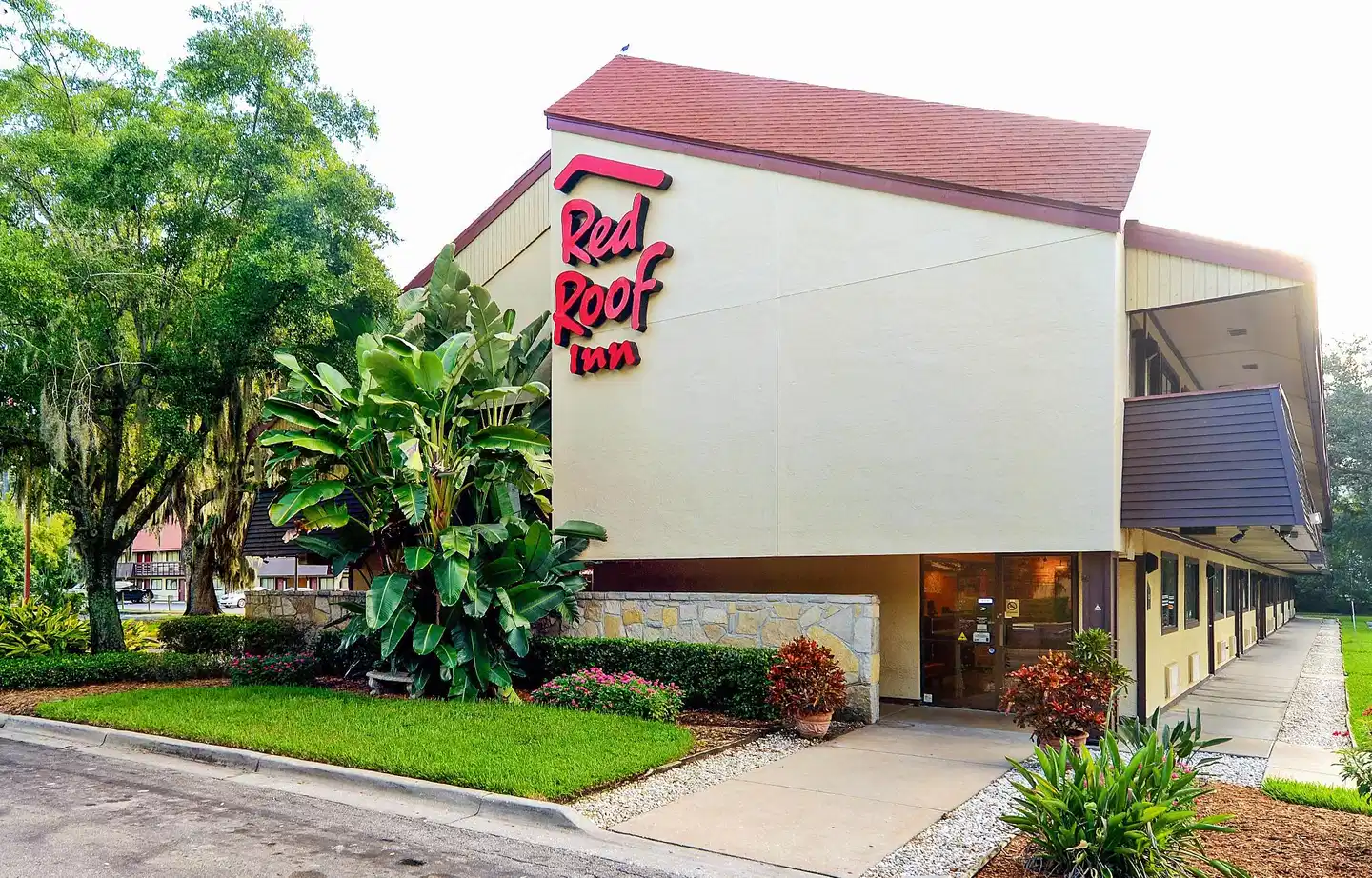Red Roof Inn Tampa Fairgrounds Aussenansicht