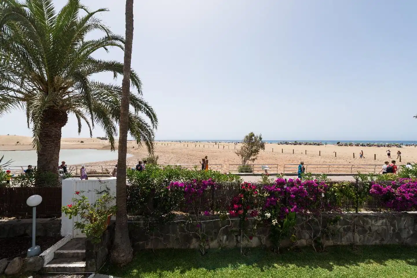 Apartamentos El Capricho Garten