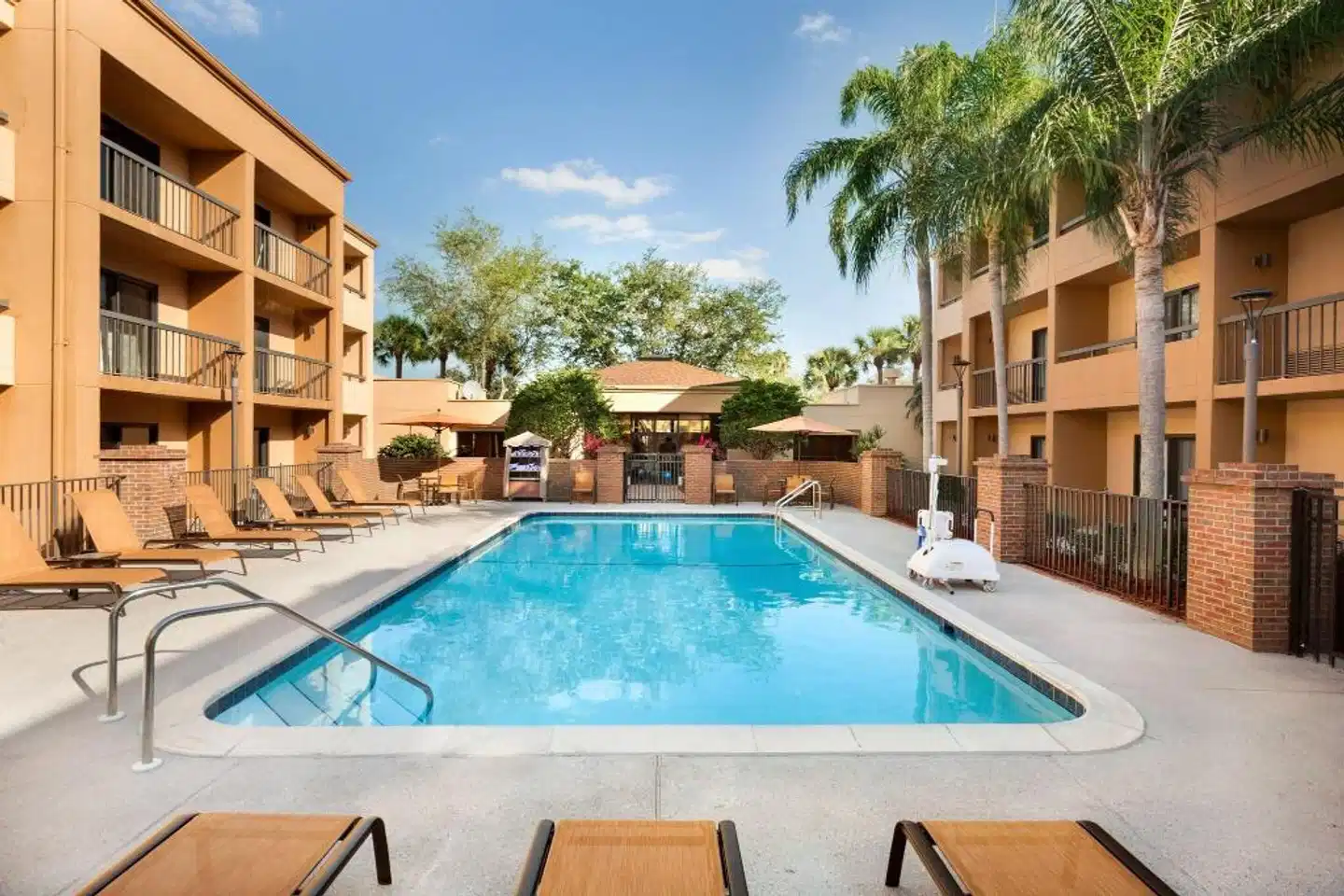 Courtyard by Marriott Fort Myers Cape Coral Pool