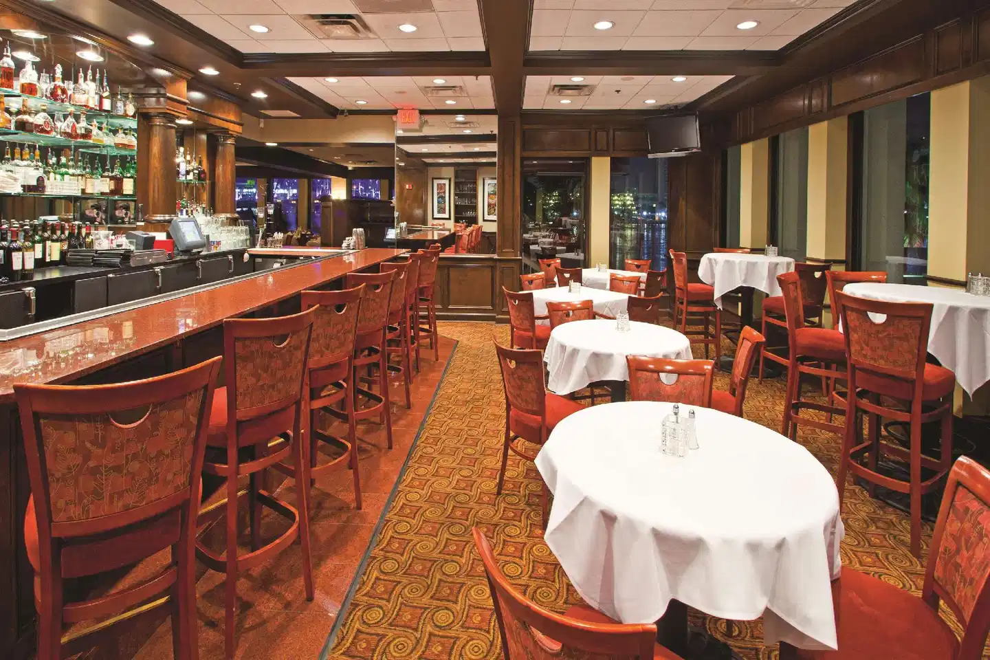 DoubleTree by Hilton Hotel Jacksonville Riverfront Restaurant