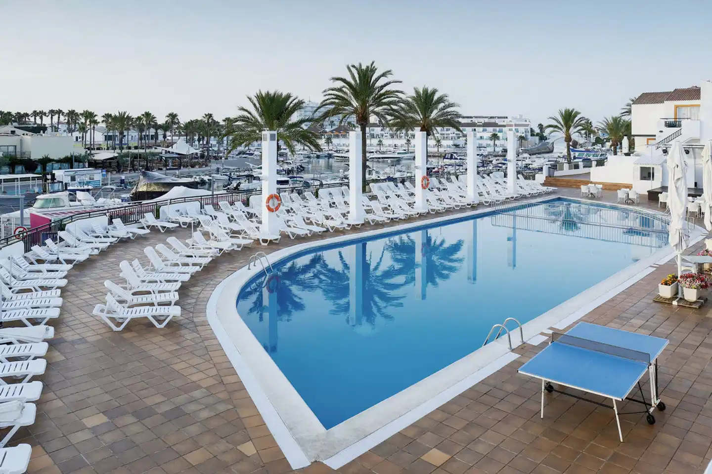 AluaSun Lago Park Pool