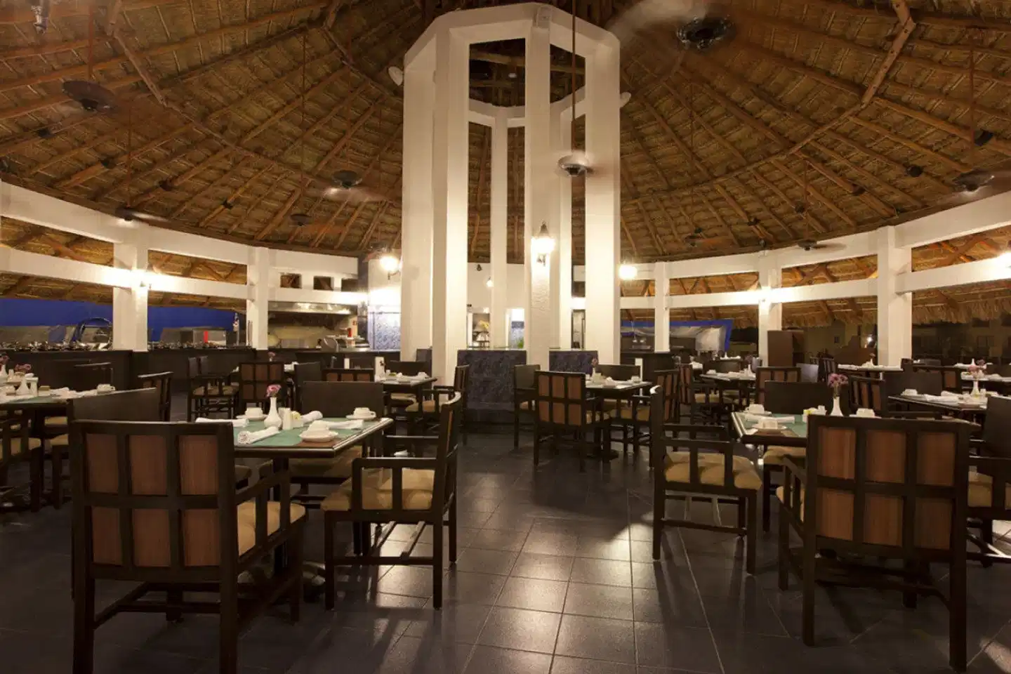 Emporio Cancun Restaurant