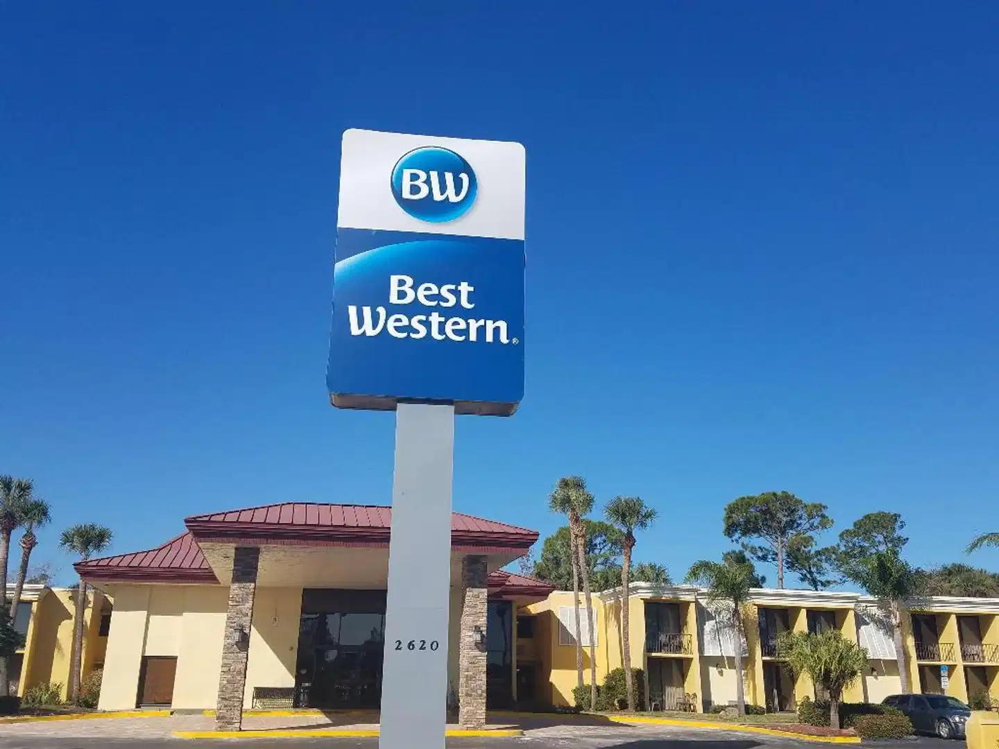 Best Western Plus International Speedway Hotel Aussenansicht