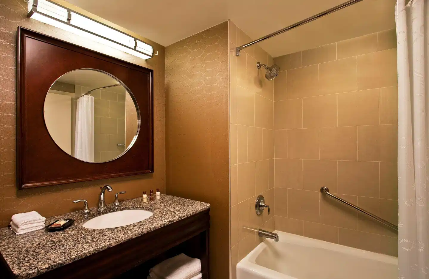 Sheraton Tampa Brandon Hotel Badezimmer