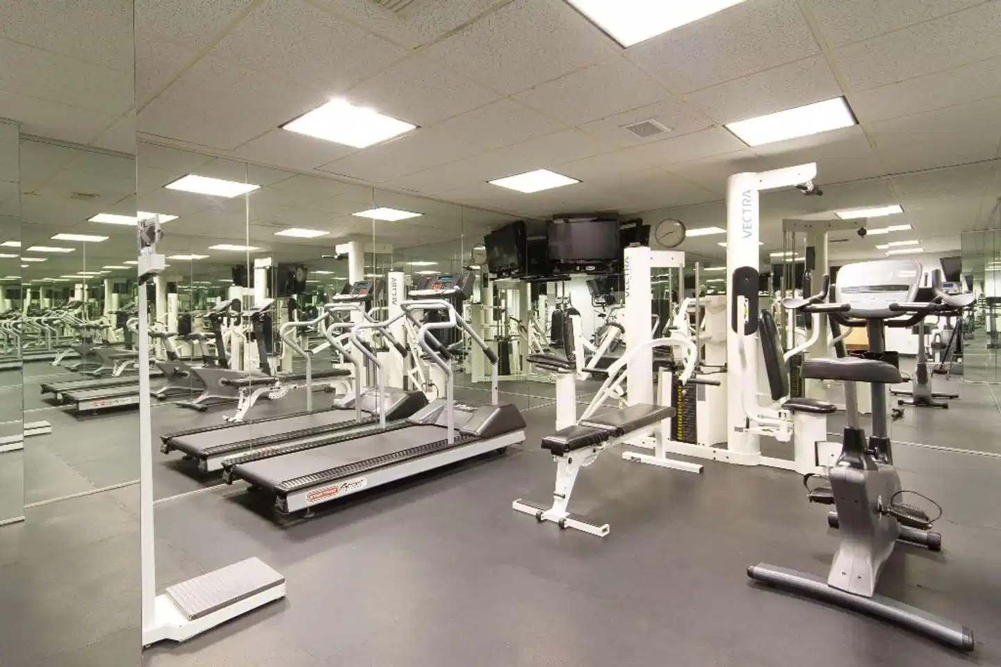 Best Western Plus International Speedway Hotel Sport und Entertainment