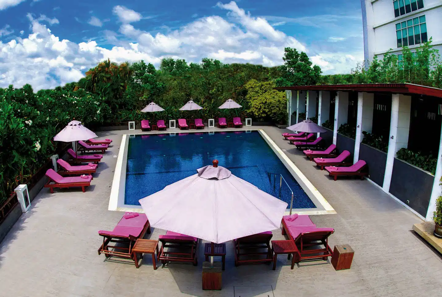 Amaranth Suvarnabhumi Hotel Terrasse