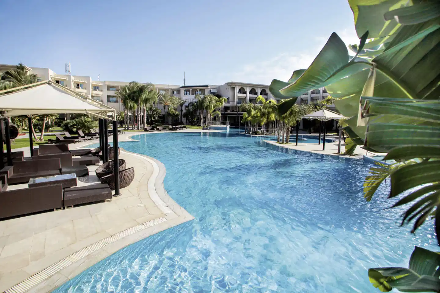 The Russelior Hotel & Spa Pool