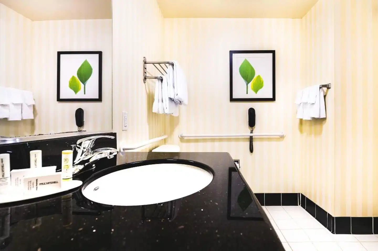 Fairfield Inn & Suites by Marriott Redding Wohnbeispiel